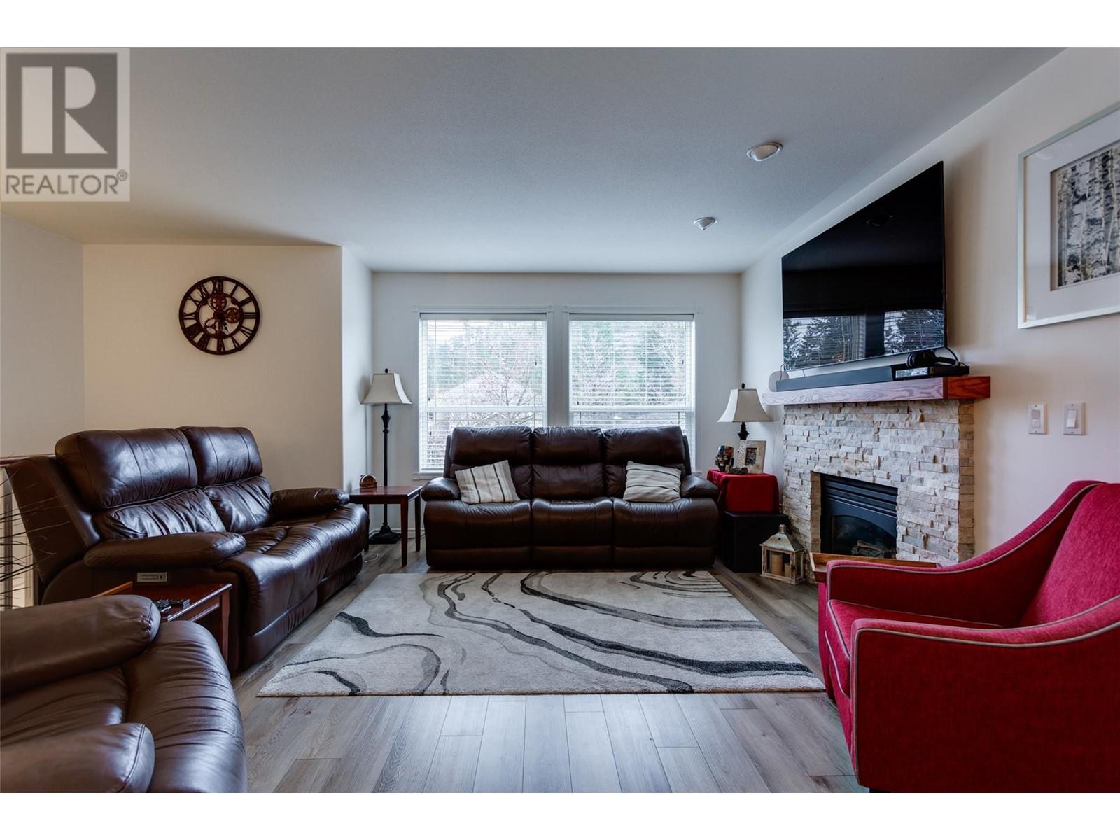 344 Woodpark Crescent Lot# 10 Kelowna