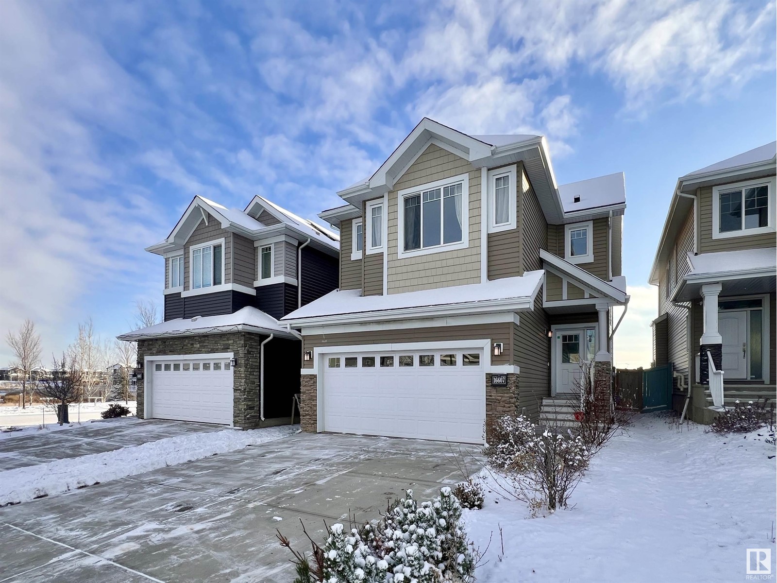 16607 18 Av Sw, Edmonton, Alberta  T6W 3C5 - Photo 2 - E4414409