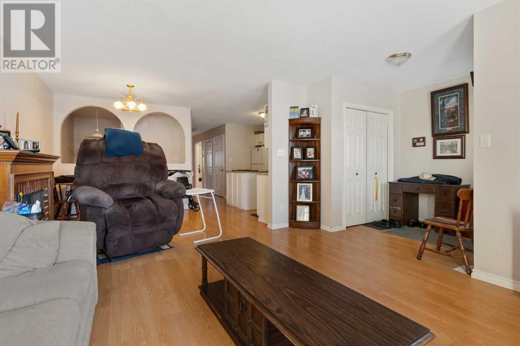 5121 50 Street, Strome, Alberta  T0B 4H0 - Photo 7 - A2180472