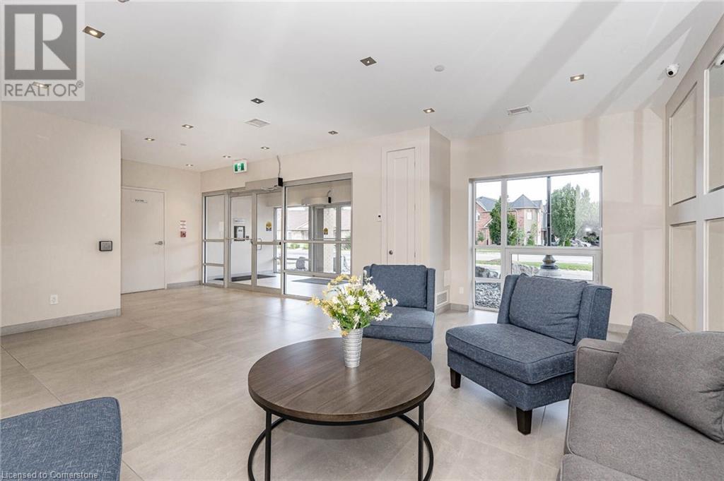 4040 Upper Middle Road Unit# 106, Burlington, Ontario  L7M 0H2 - Photo 3 - 40680308