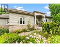 2 KINMOUNT PRIVATE, Kanata, Ontario