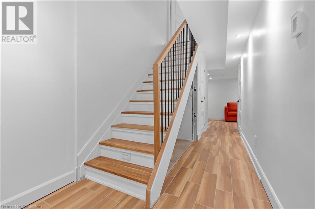 46 Borers Creek Circle, Waterdown, Ontario  L8B 1W3 - Photo 23 - 40680173