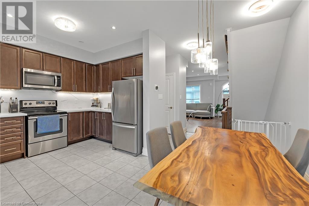 46 Borers Creek Circle, Waterdown, Ontario  L8B 1W3 - Photo 37 - 40680173