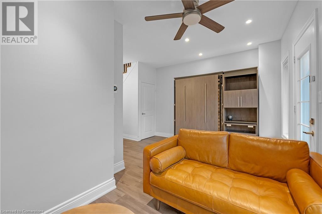 46 Borers Creek Circle, Waterdown, Ontario  L8B 1W3 - Photo 9 - 40680173