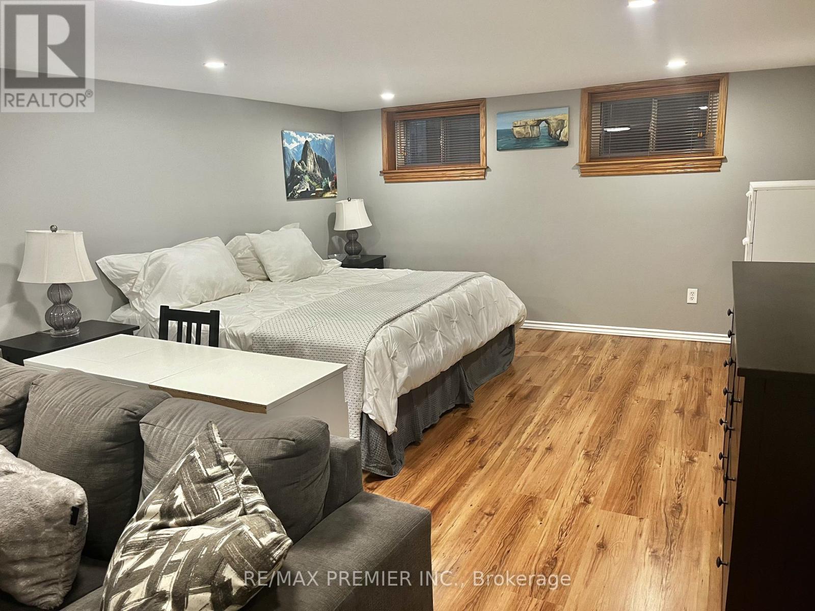 Bsmt - 33 Goswell Road, Toronto, Ontario  M9B 1W8 - Photo 1 - W9371738