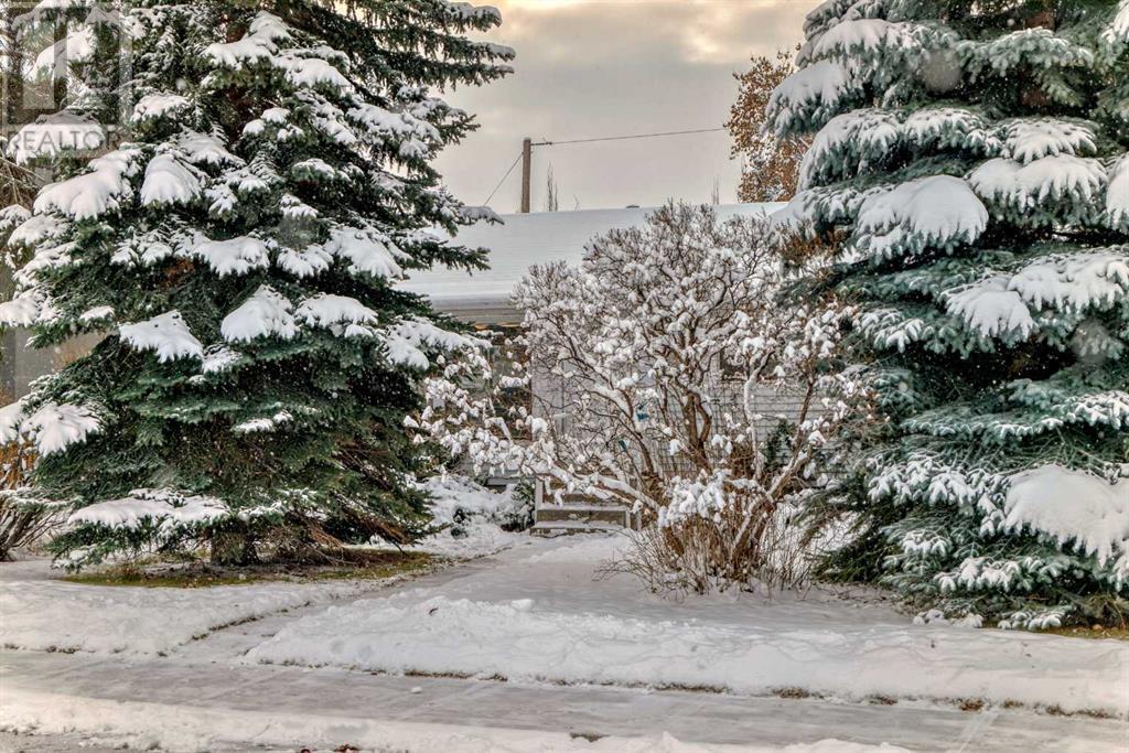 Property at 6011 Bowwater Crescent NW image 1