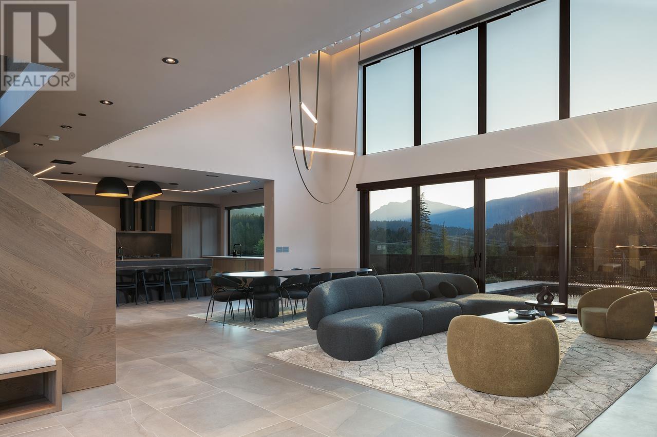 9228 Wedgemount Plateau Drive, Whistler, British Columbia  V8E 1M1 - Photo 11 - R2946374