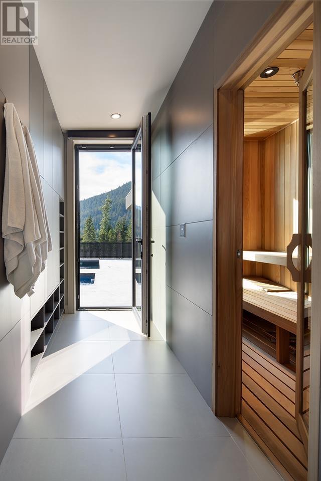 9228 Wedgemount Plateau Drive, Whistler, British Columbia  V8E 1M1 - Photo 32 - R2946374