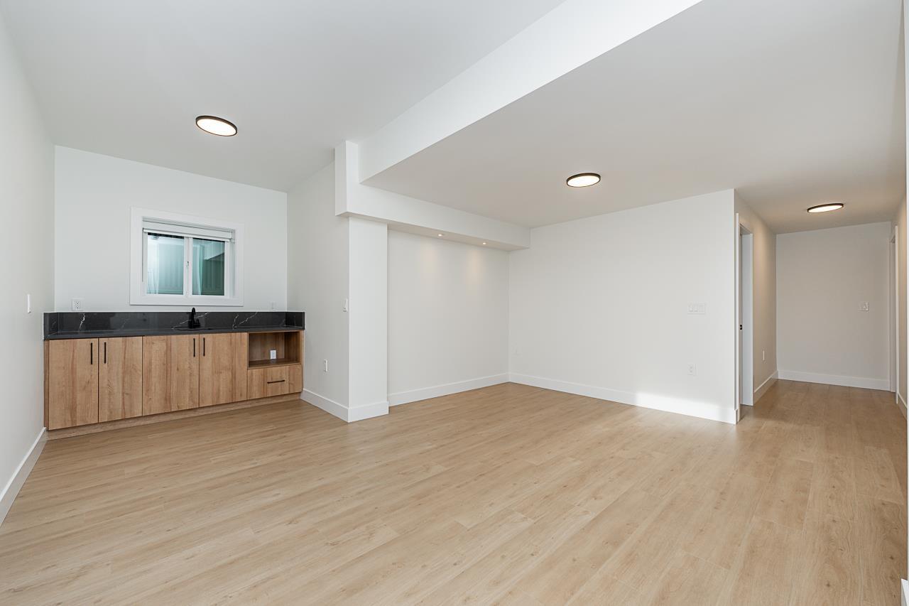 16022 9a Avenue, Surrey, British Columbia  V4A 9A7 - Photo 24 - R2946308