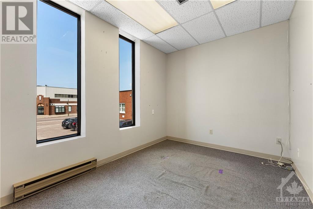 270 Lake Street, Pembroke, Ontario  K8A 7Y9 - Photo 6 - X10464995