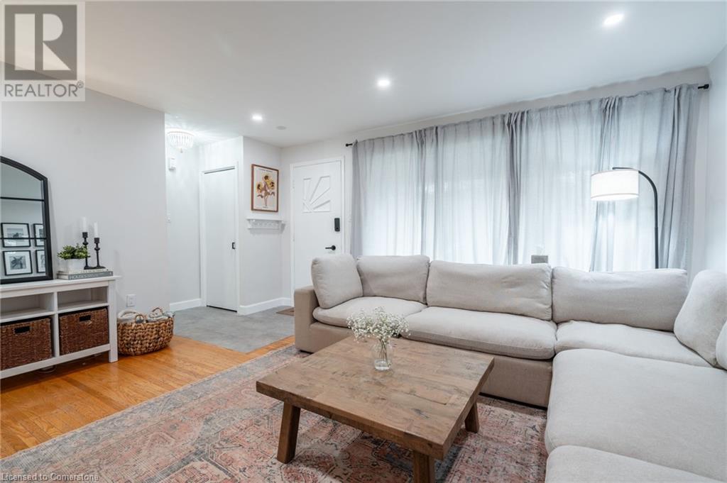 18 Warwick Road, Stoney Creek, Ontario  L8E 1Y3 - Photo 7 - 40680408