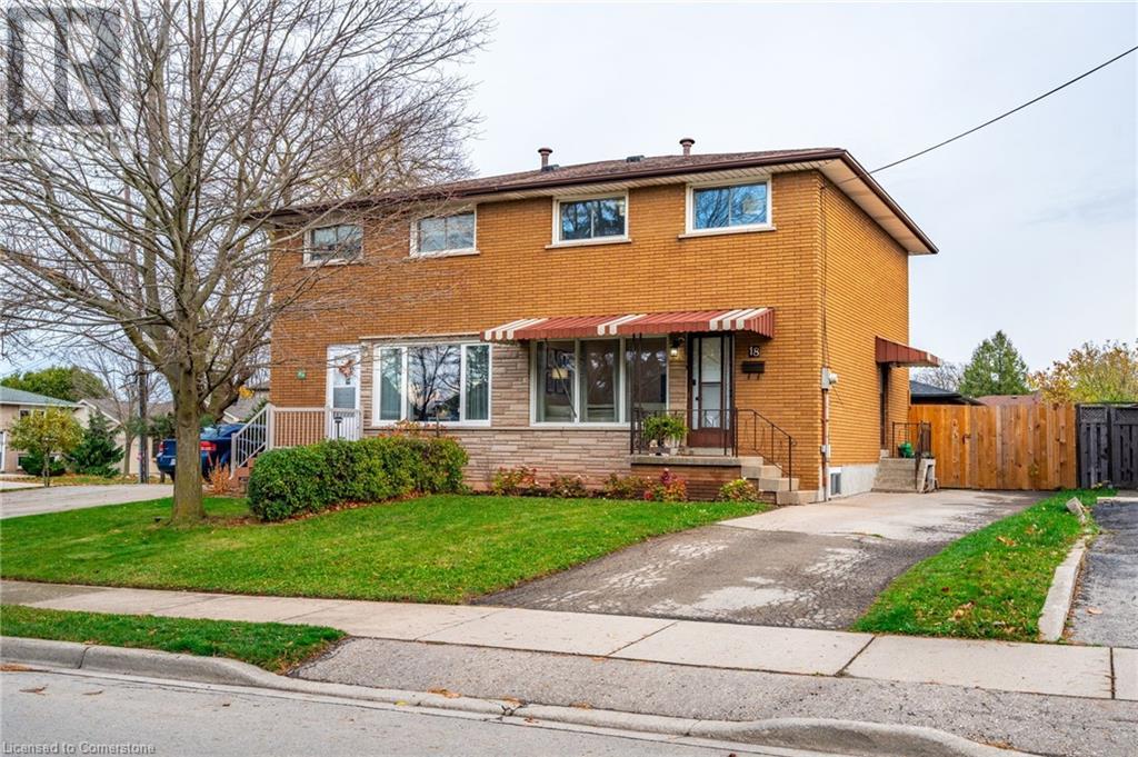 18 Warwick Road, Stoney Creek, Ontario  L8E 1Y3 - Photo 2 - 40680408