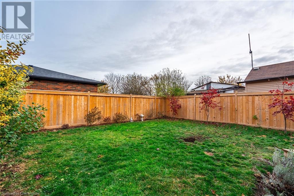 18 Warwick Road, Stoney Creek, Ontario  L8E 1Y3 - Photo 26 - 40680408