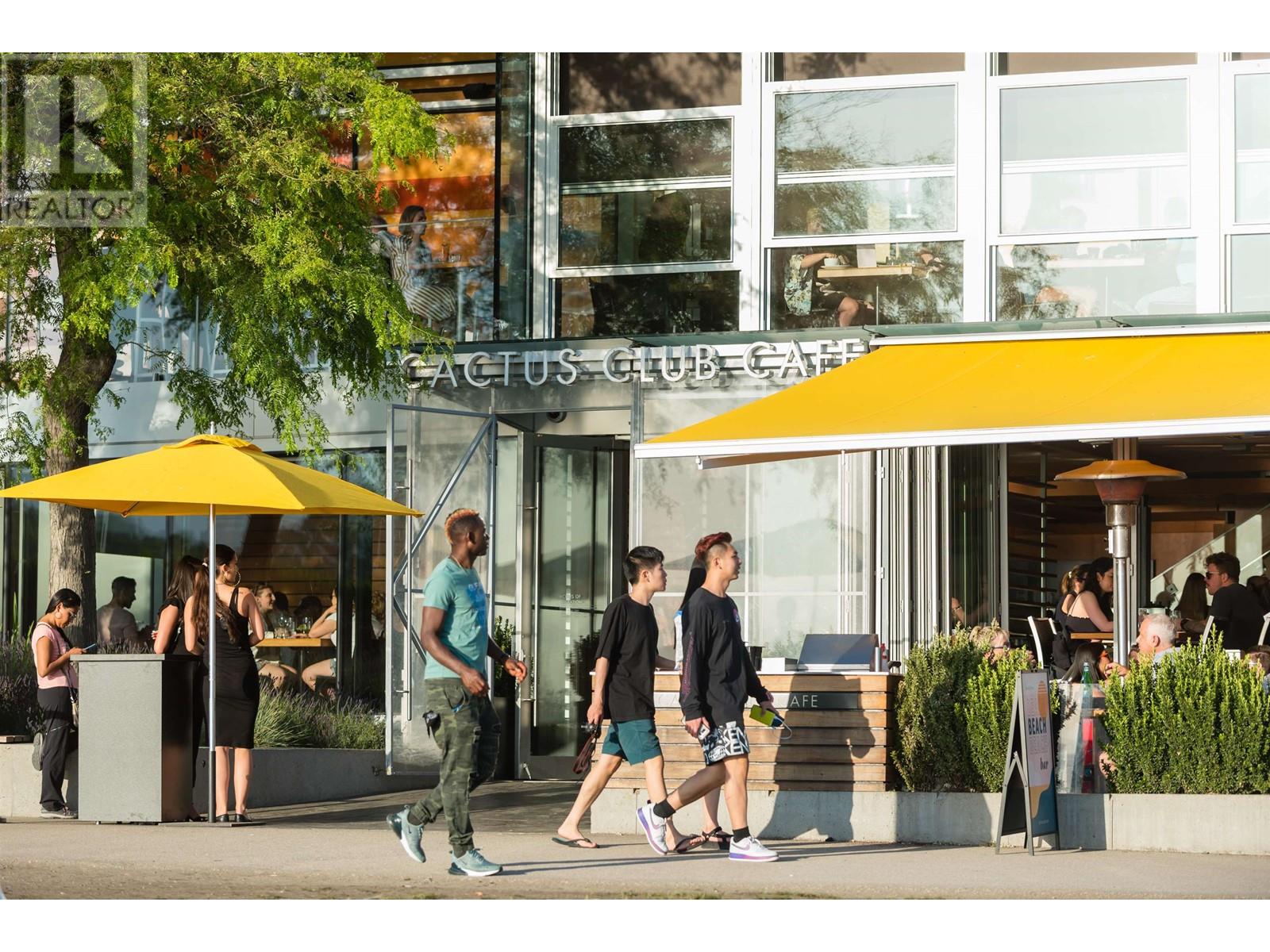 Listing Picture 23 of 29 : 304 2095 BEACH AVENUE, Vancouver / 溫哥華 - 魯藝地產 Yvonne Lu Group - MLS Medallion Club Member