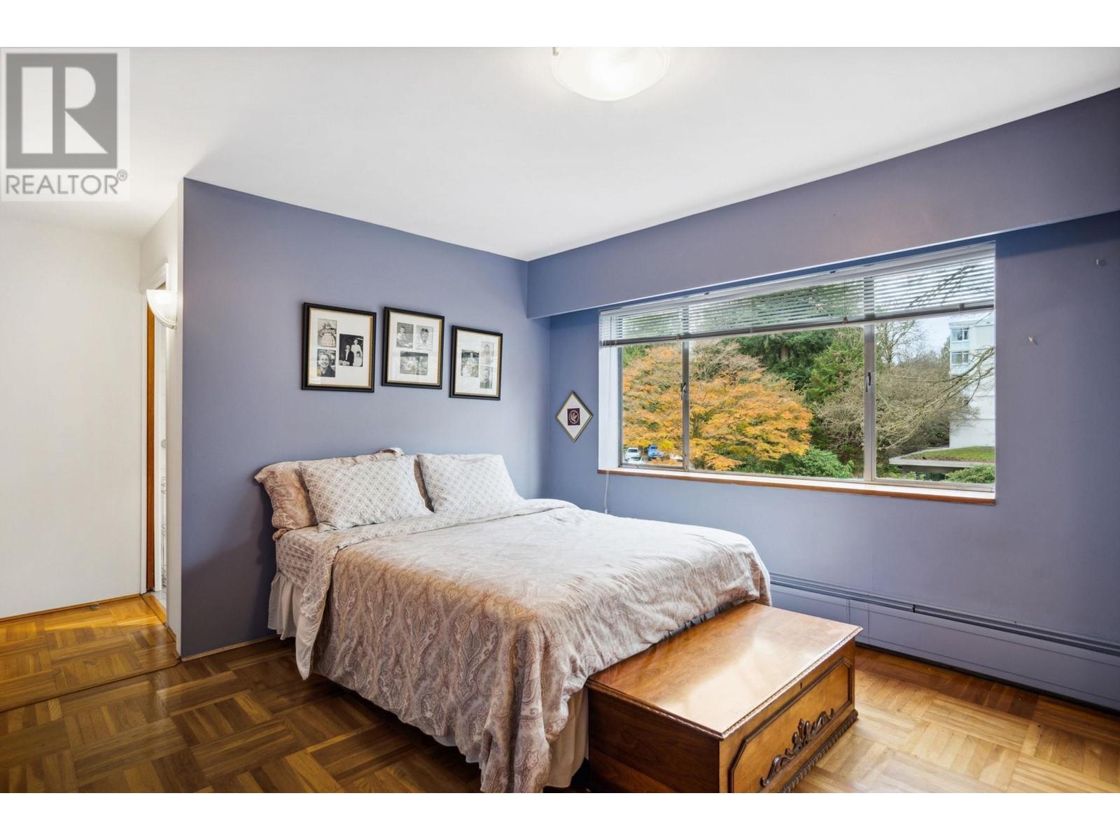 Listing Picture 14 of 29 : 304 2095 BEACH AVENUE, Vancouver / 溫哥華 - 魯藝地產 Yvonne Lu Group - MLS Medallion Club Member