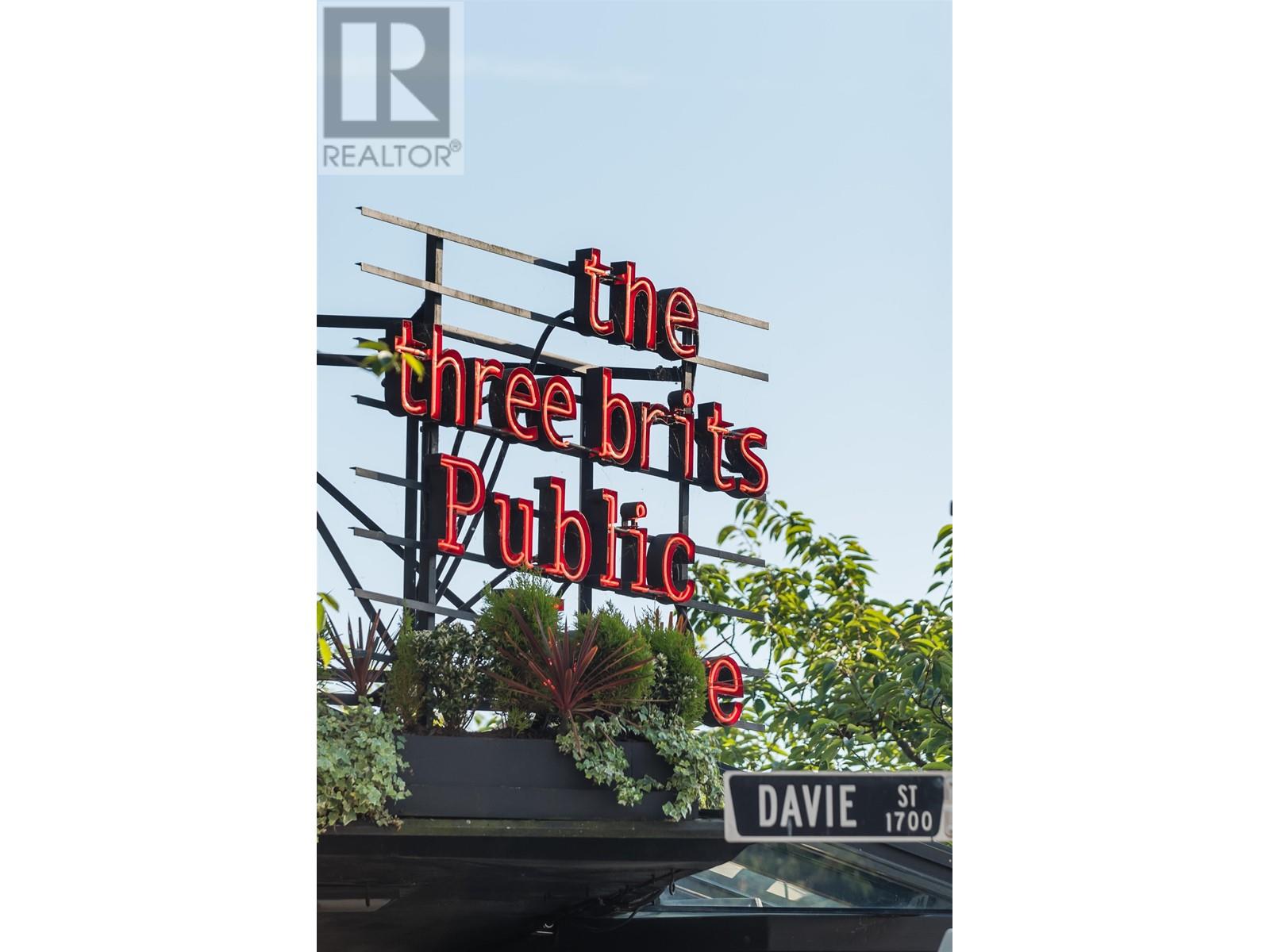 Listing Picture 25 of 29 : 304 2095 BEACH AVENUE, Vancouver / 溫哥華 - 魯藝地產 Yvonne Lu Group - MLS Medallion Club Member