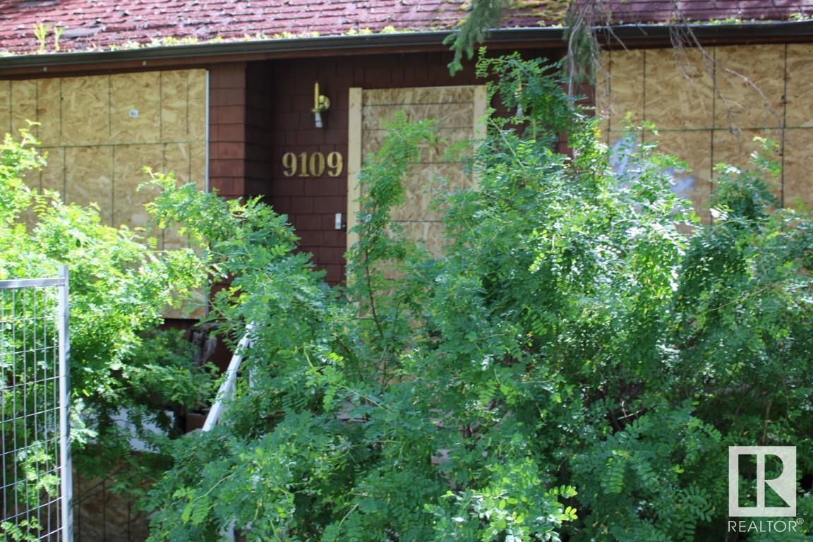 Property at 9109 98 ST NW NW image 1