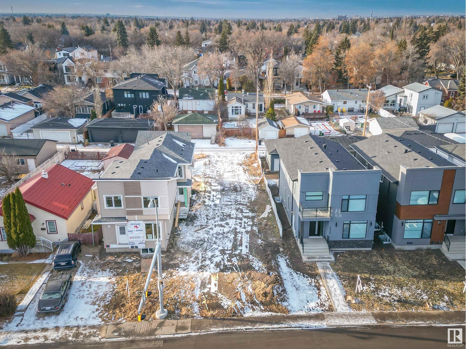 10448 142 ST NW, Edmonton, Alberta