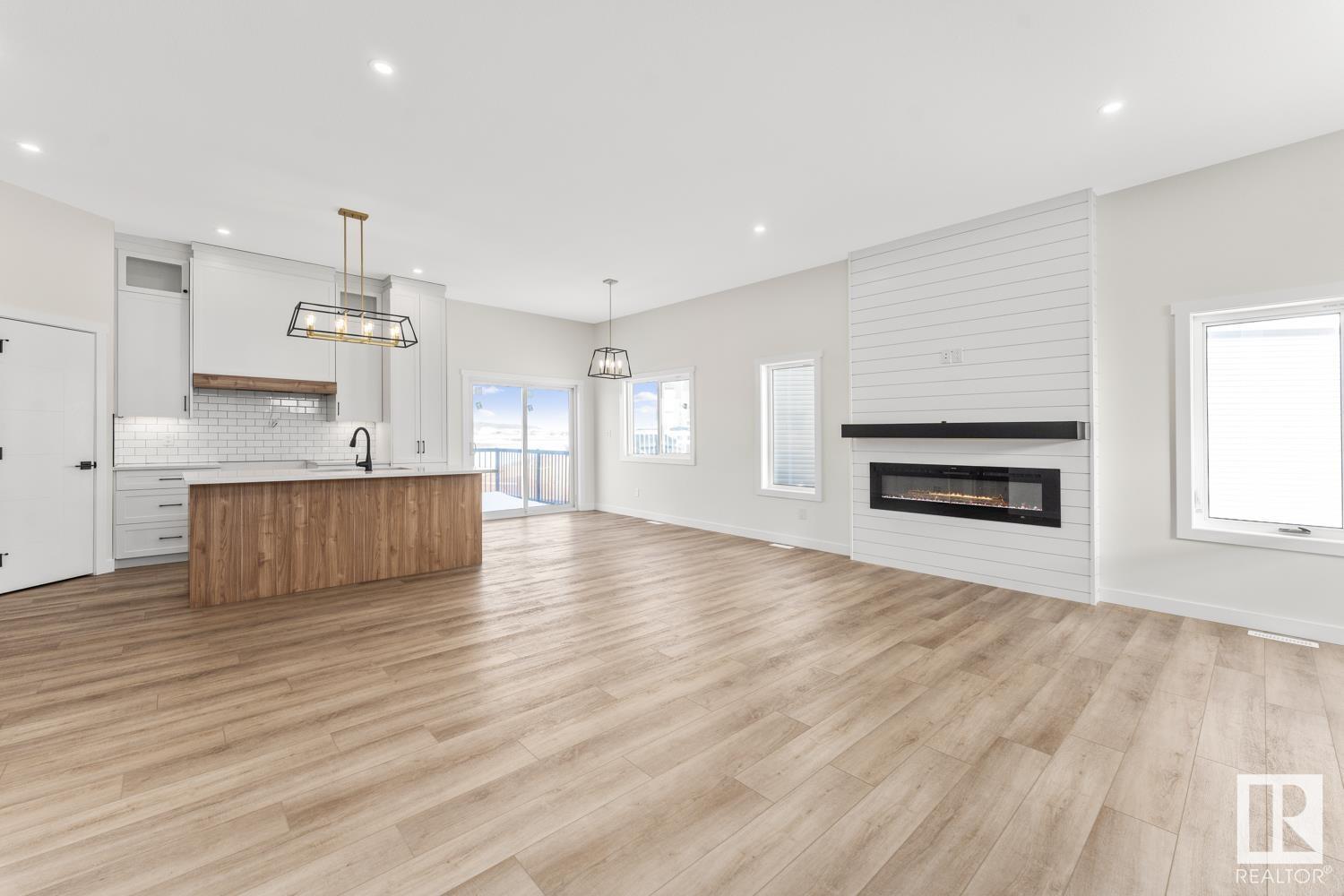 Property at 303 Fundy WY image 3