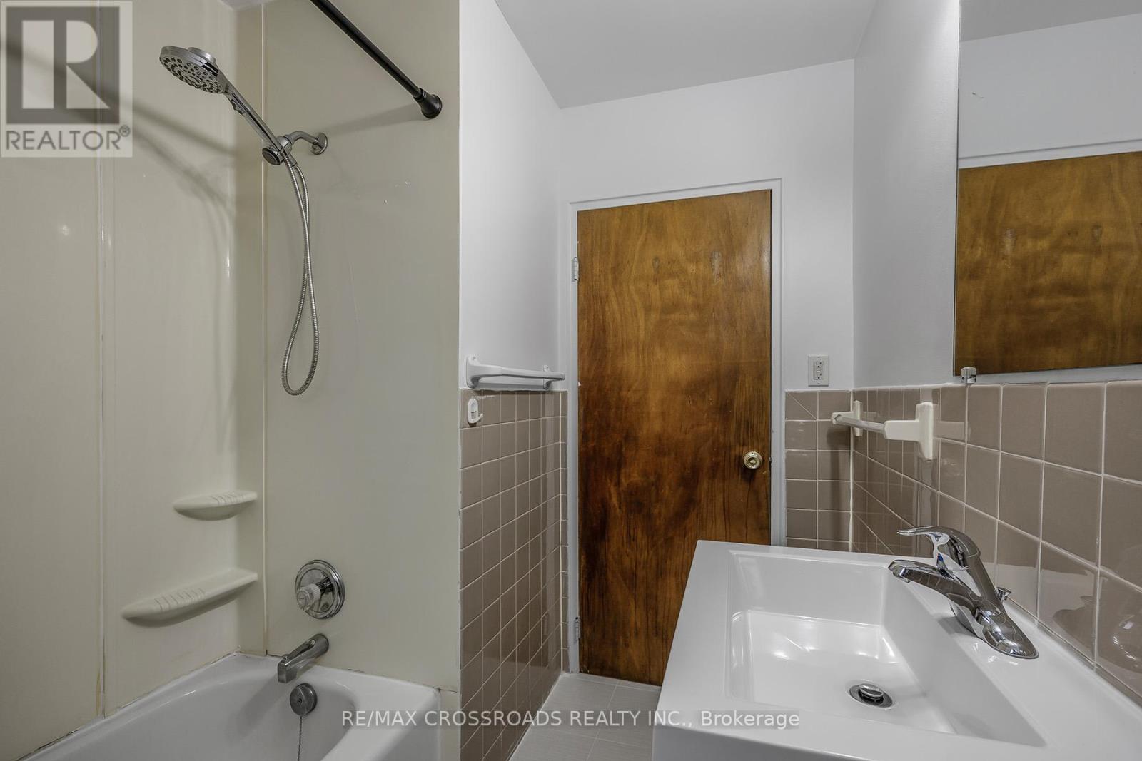 Unit 1 - 349 Frontenac Avenue, Oshawa (Vanier), Ontario  L1J 2A7 - Photo 19 - E10538435