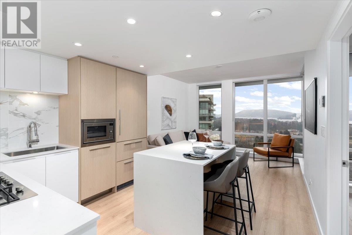 2205 1500 Fern Street, North Vancouver, British Columbia V7J 1H6 - Photo 1 - R2946455
