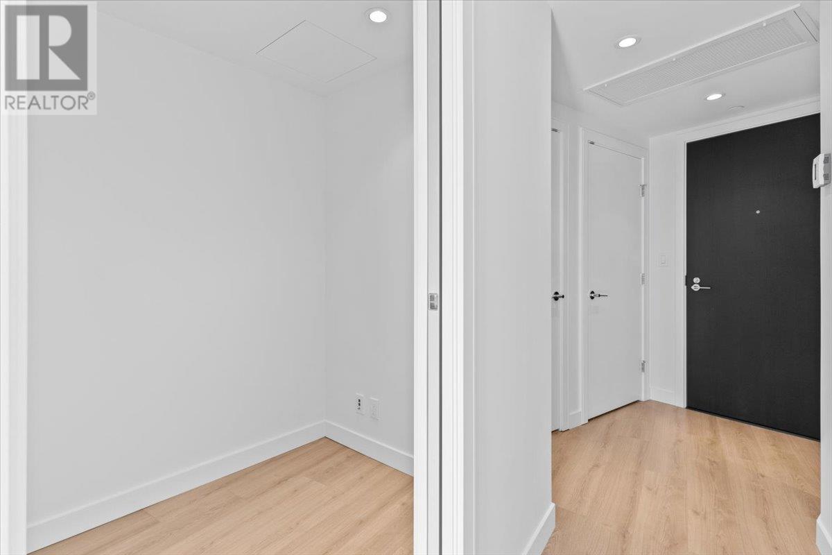 2108 1500 FERN STREET