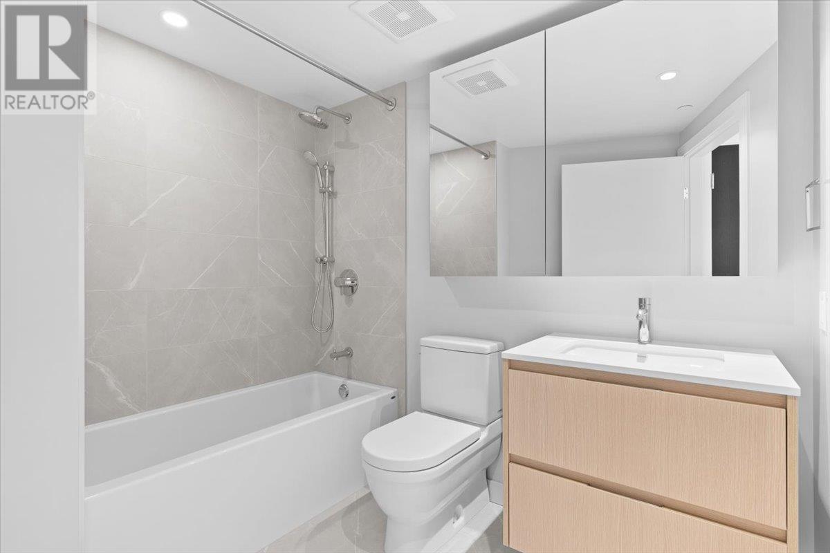 2108 1500 FERN STREET