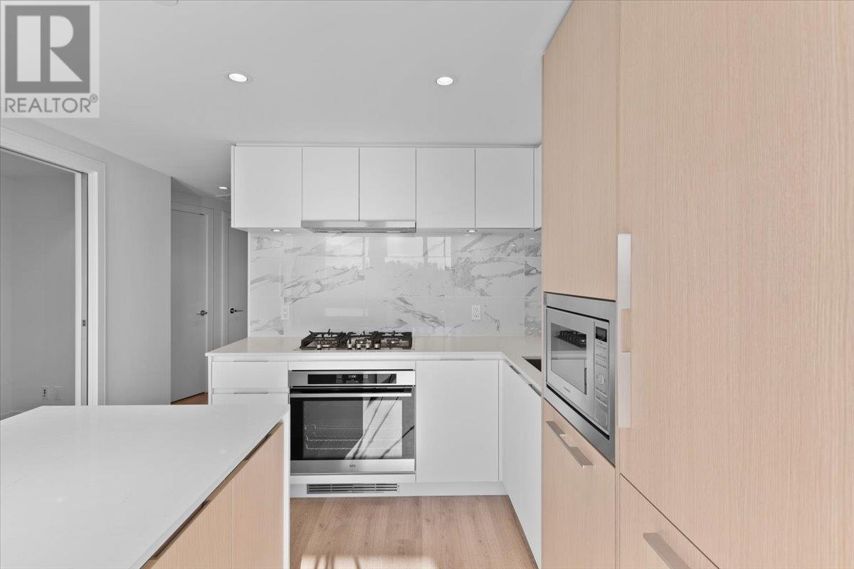 2108 1500 FERN STREET