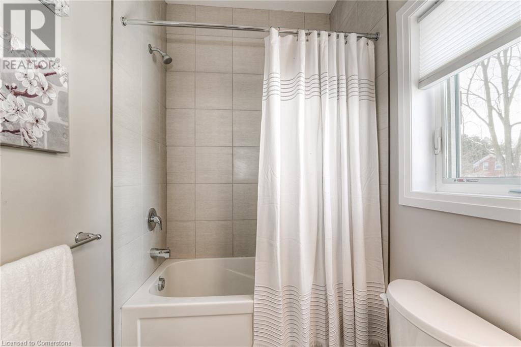 23 Drummond Drive, Kitchener, Ontario  N2P 0K6 - Photo 32 - 40680442