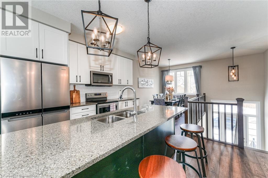 23 Drummond Drive, Kitchener, Ontario  N2P 0K6 - Photo 5 - 40680442