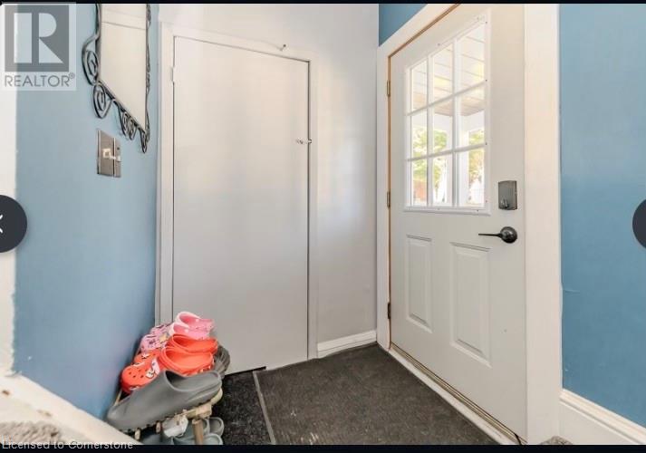 12 Lowell Street N, Cambridge, Ontario  N1R 5C9 - Photo 2 - 40680445