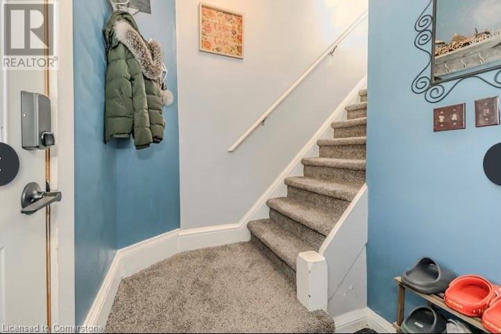 12 Lowell Street N, Cambridge, Ontario  N1R 5C9 - Photo 3 - 40680445