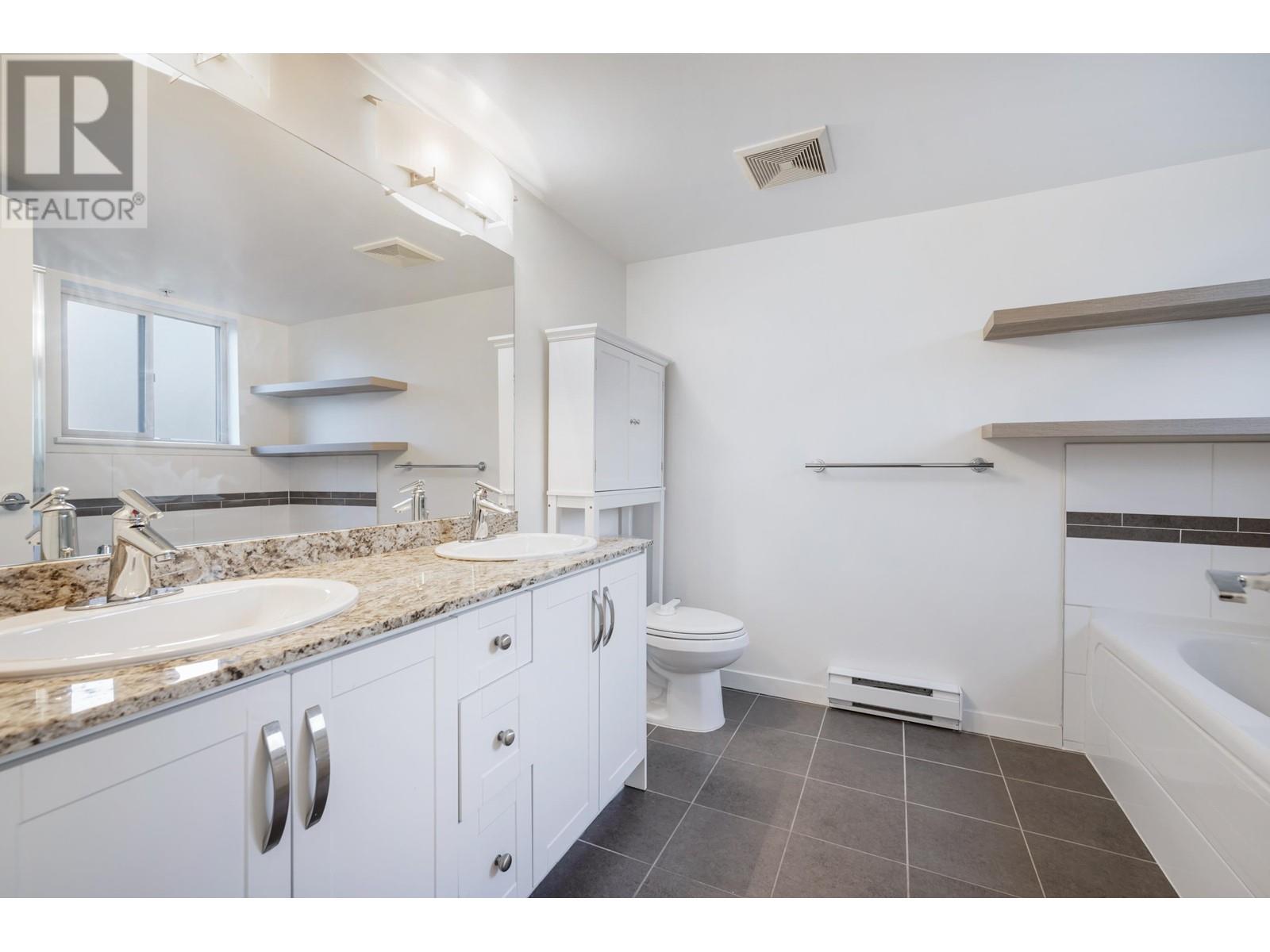 208 11667 Haney Bypass, Maple Ridge, British Columbia V2X 8W9 - Photo 18 - R2945834