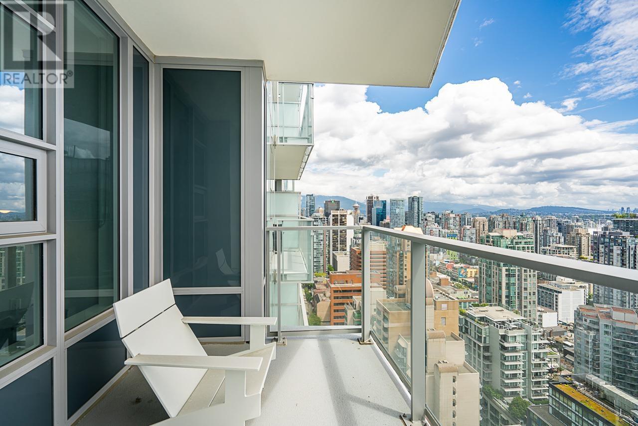 Listing Picture 26 of 31 : 3508 1289 HORNBY STREET, Vancouver / 溫哥華 - 魯藝地產 Yvonne Lu Group - MLS Medallion Club Member