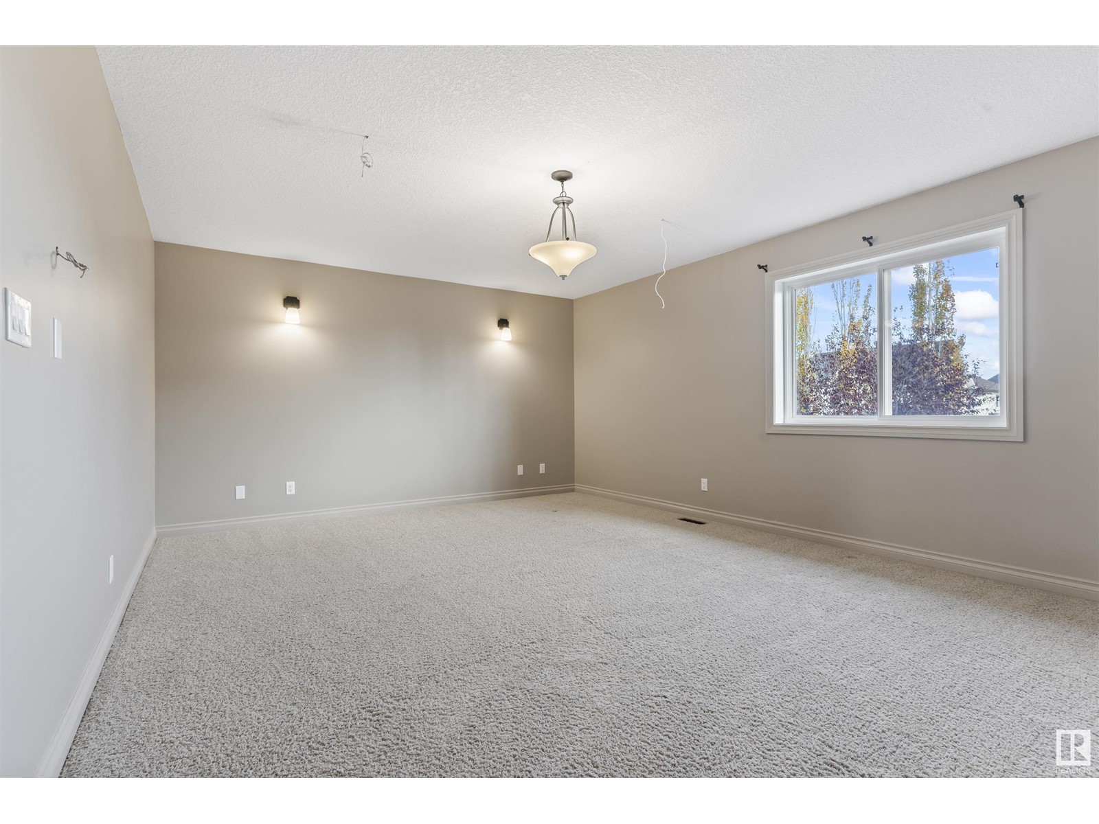 6011 Stinson Rd Nw, Edmonton, Alberta  T6R 0K3 - Photo 47 - E4412013