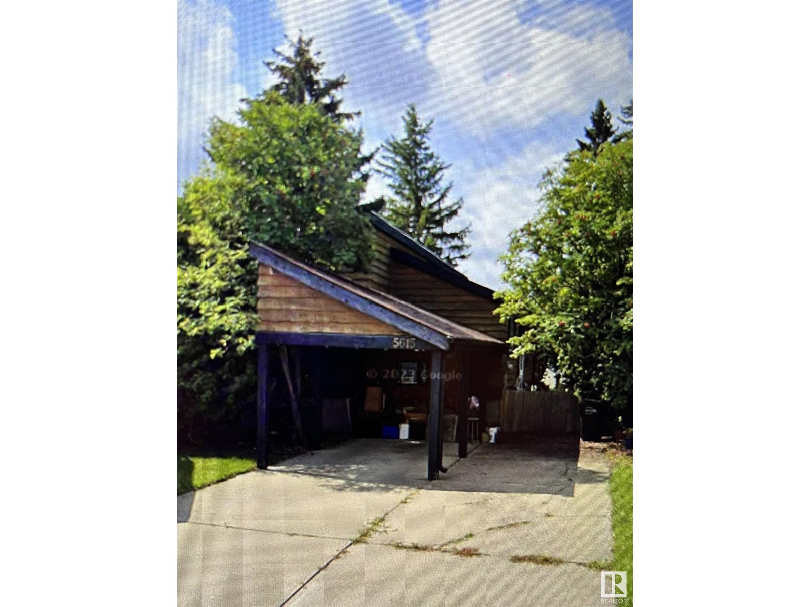 5615 92C AV NW, Edmonton, Alberta