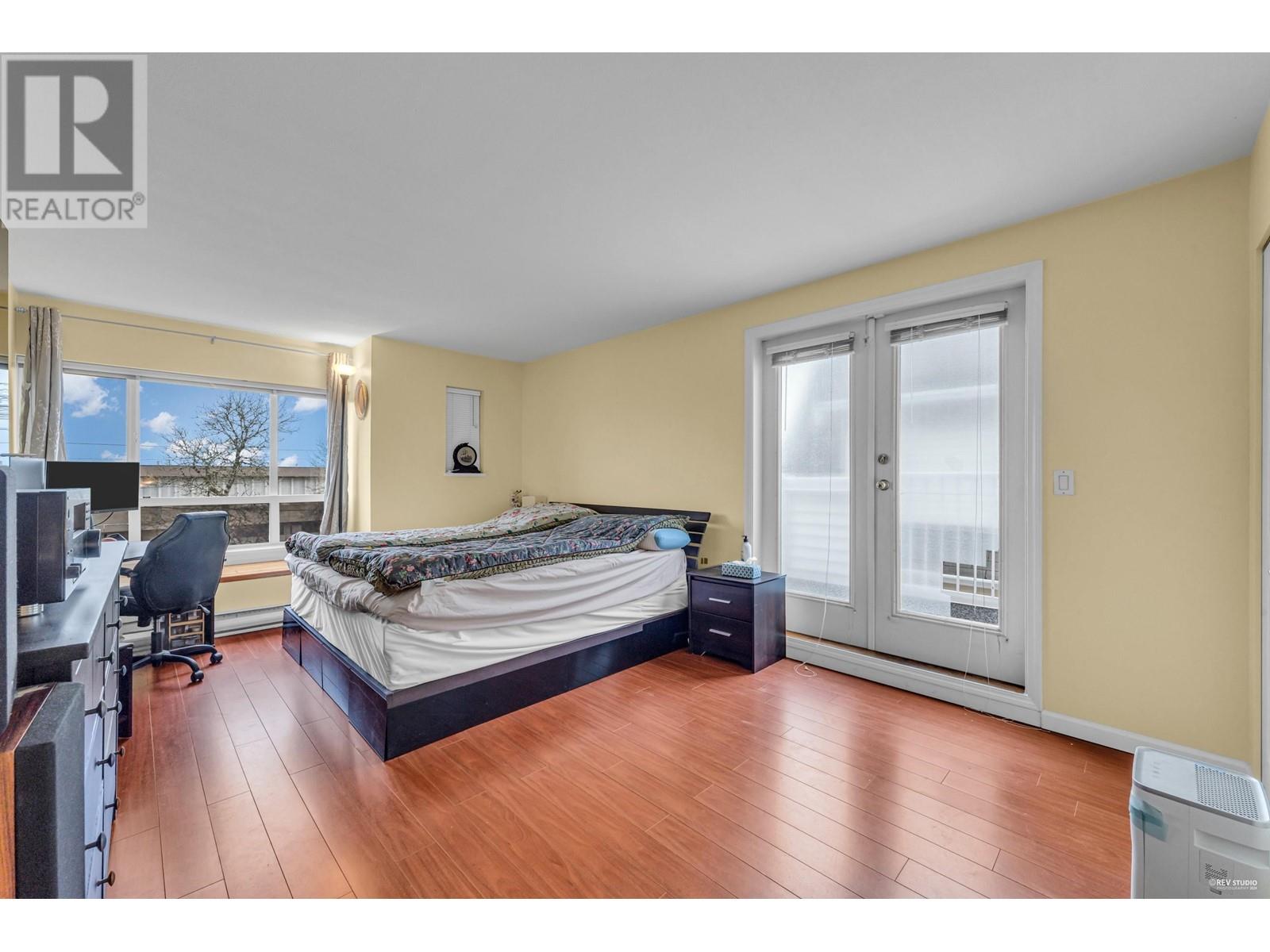 Listing Picture 25 of 30 : 111 6588 SOUTHOAKS CRESCENT, Burnaby / 本拿比 - 魯藝地產 Yvonne Lu Group - MLS Medallion Club Member