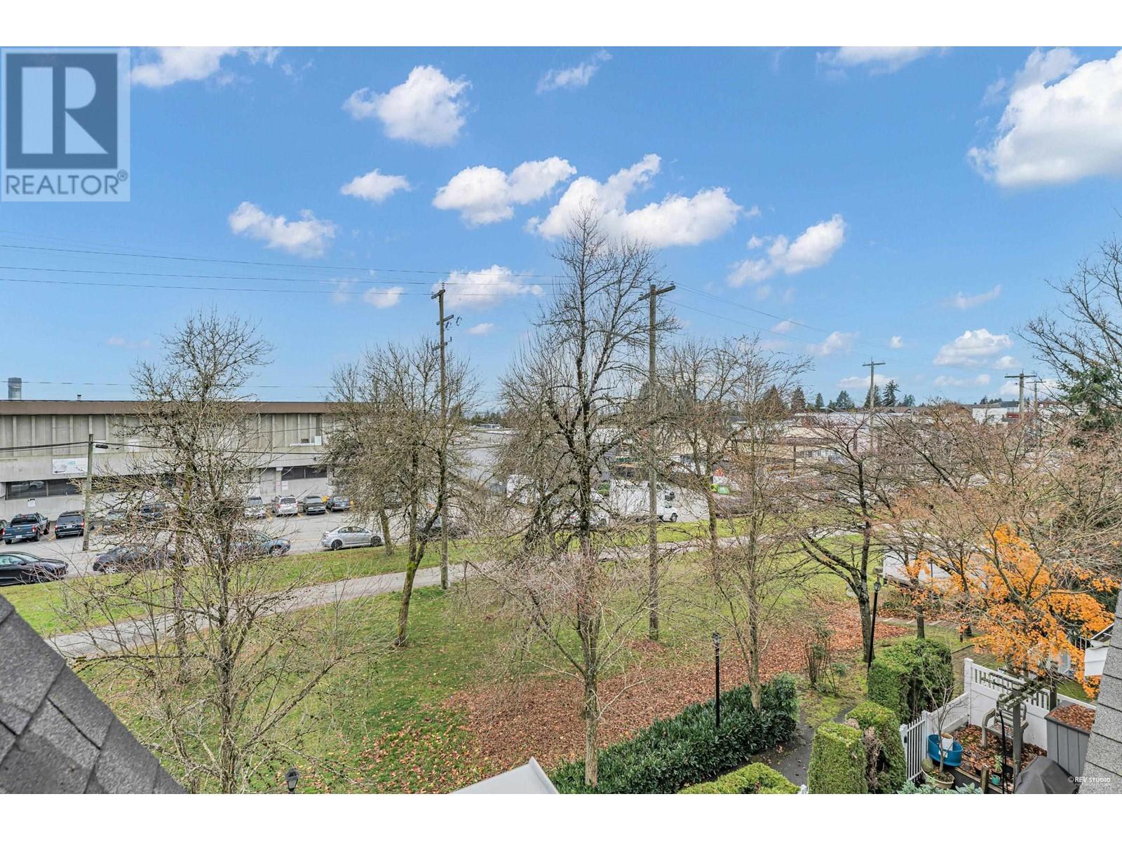 Listing Picture 28 of 30 : 111 6588 SOUTHOAKS CRESCENT, Burnaby / 本拿比 - 魯藝地產 Yvonne Lu Group - MLS Medallion Club Member