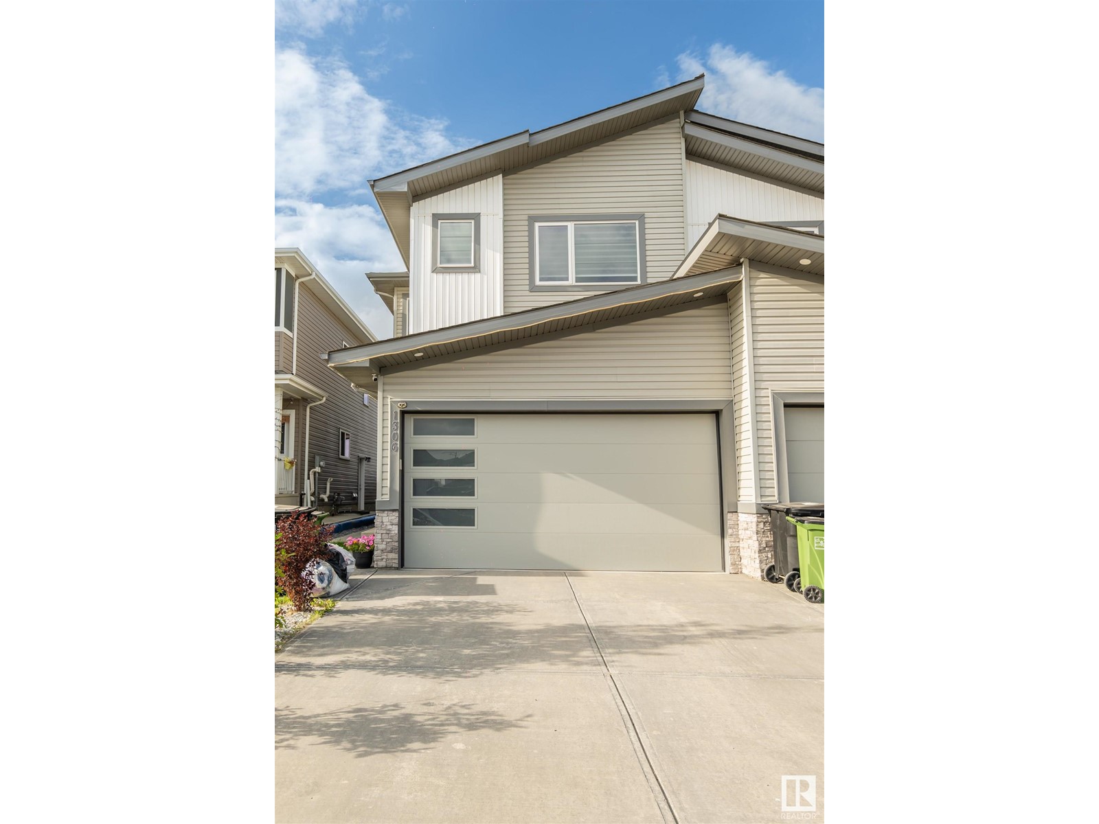 1306 17 AV NW, Edmonton, Alberta