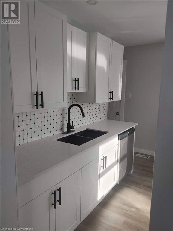 90 Queenston Crescent, London, Ontario  N5W 1N6 - Photo 3 - 40680420