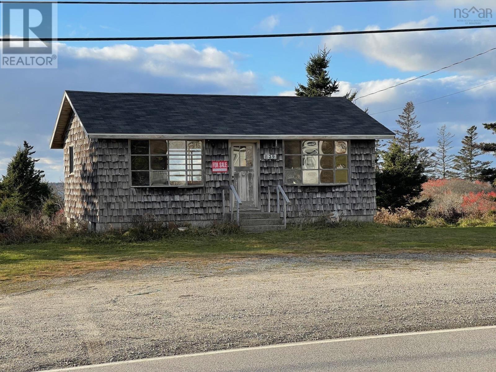 1139 Highway 3, Middle East Pubnico, Nova Scotia  B0W 2A0 - Photo 5 - 202324563