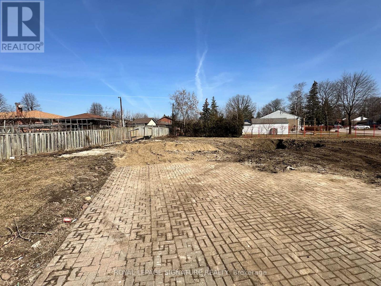 88-A Hurricane Avenue, Vaughan, Ontario  L4L 1V4 - Photo 3 - N10707867