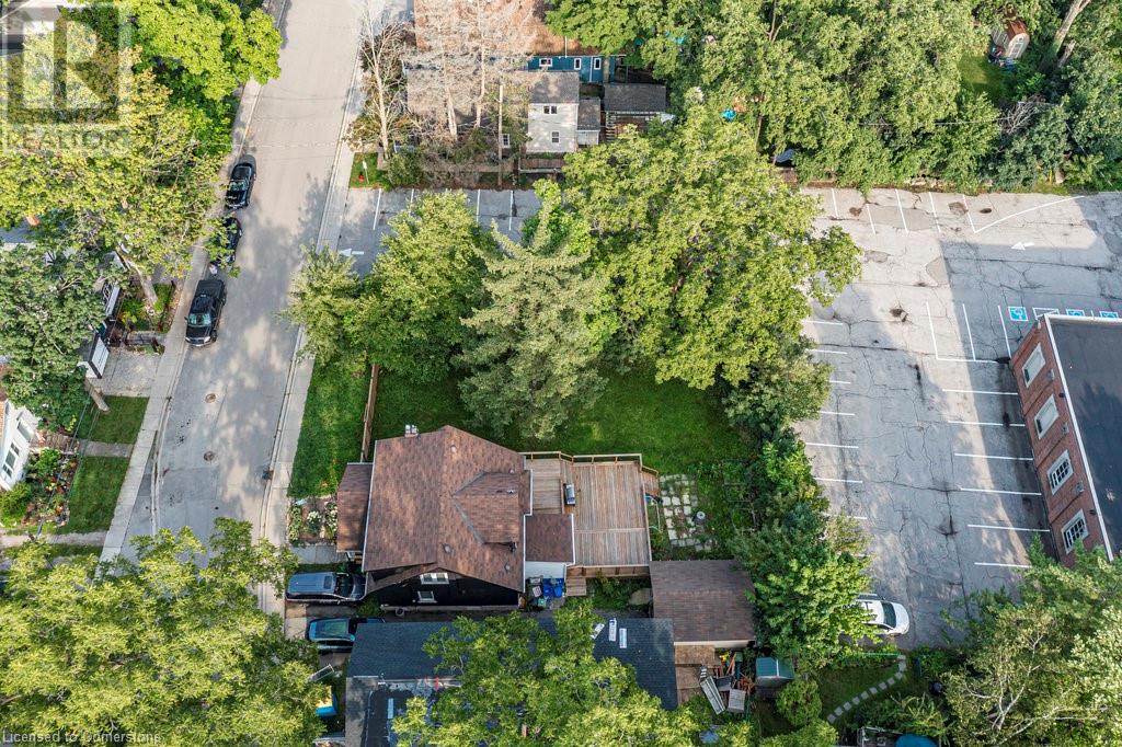 112 Victoria Street, Hamilton, Ontario  L9H 2C3 - Photo 11 - 40680001