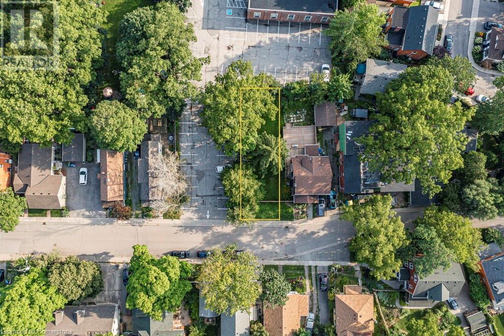 112 Victoria Street, Hamilton, Ontario  L9H 2C3 - Photo 26 - 40680001