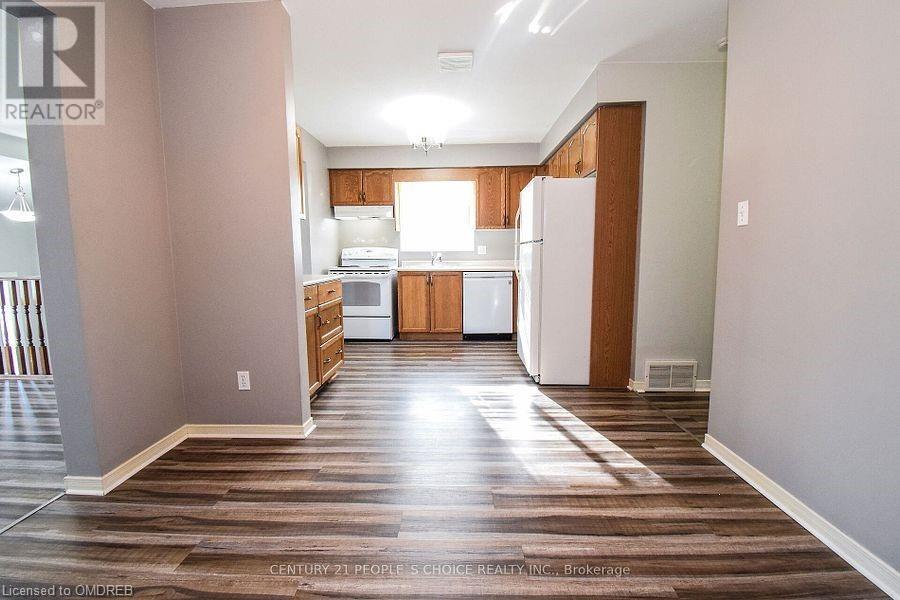 5716 Deerbrook Street, Niagara Falls, Ontario  L2G 7V6 - Photo 11 - 40680479