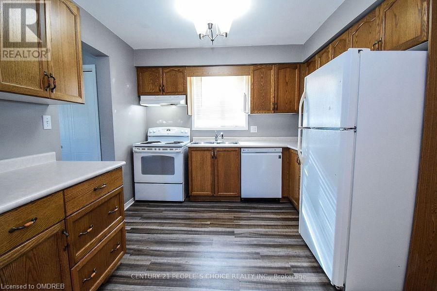 5716 Deerbrook Street, Niagara Falls, Ontario  L2G 7V6 - Photo 13 - 40680479