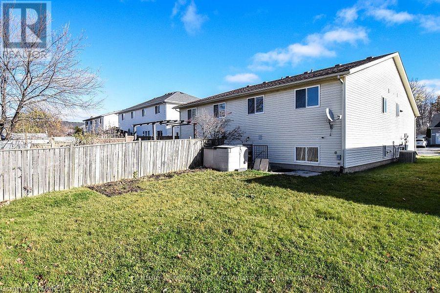 5716 Deerbrook Street, Niagara Falls, Ontario  L2G 7V6 - Photo 25 - 40680479