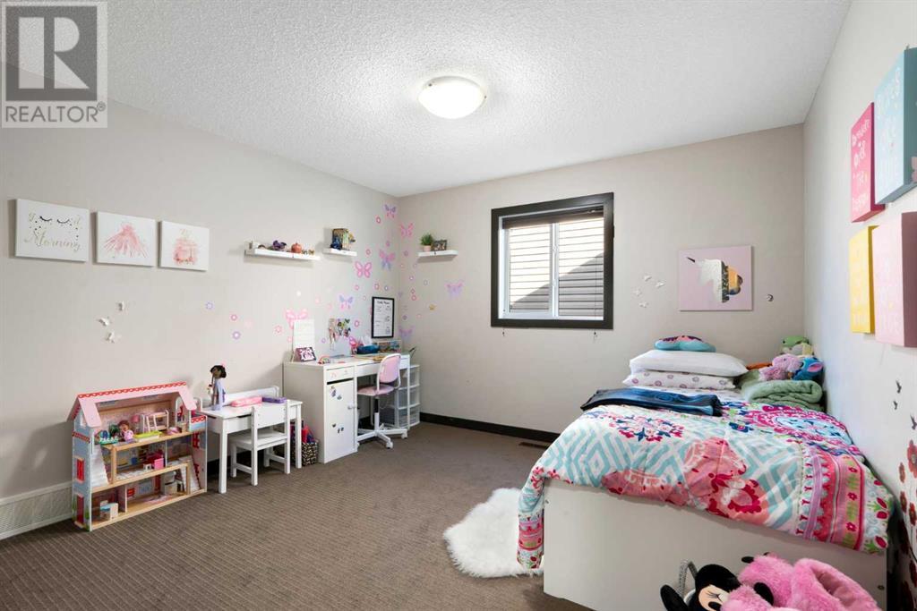 15 Cougar Ridge Manor Sw, Calgary, Alberta  T3H 0V3 - Photo 24 - A2177912