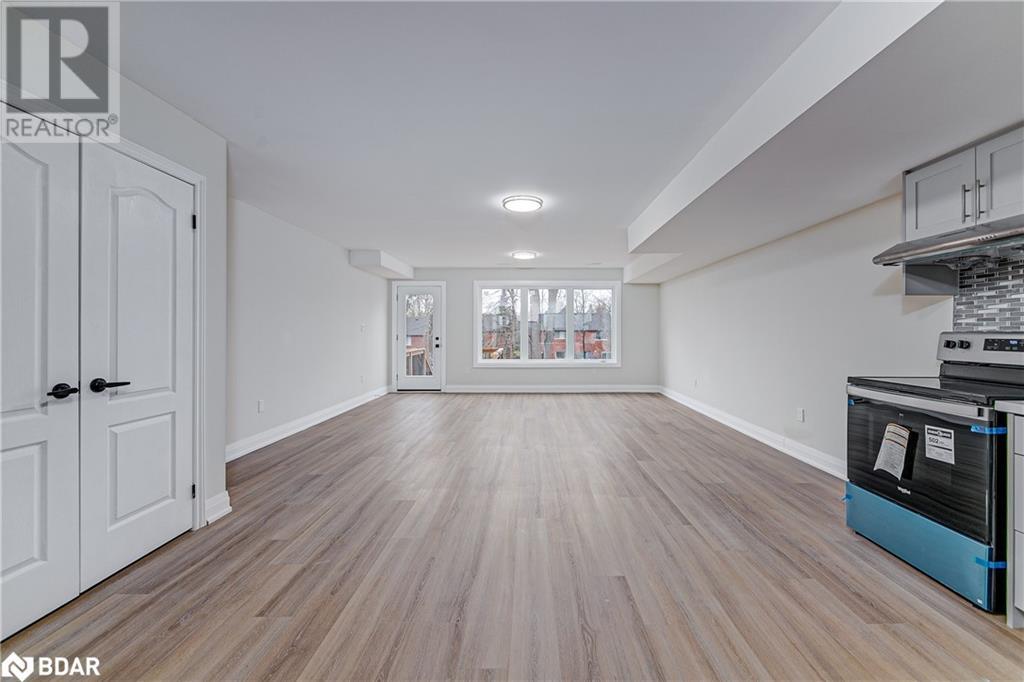 98 Peel Street Unit# 4, Barrie, Ontario  L4M 3K7 - Photo 13 - 40658328