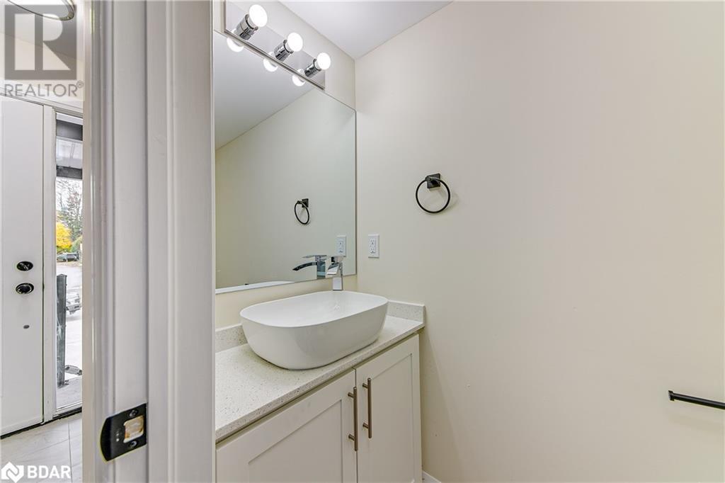 98 Peel Street Unit# 4, Barrie, Ontario  L4M 3K7 - Photo 15 - 40658328